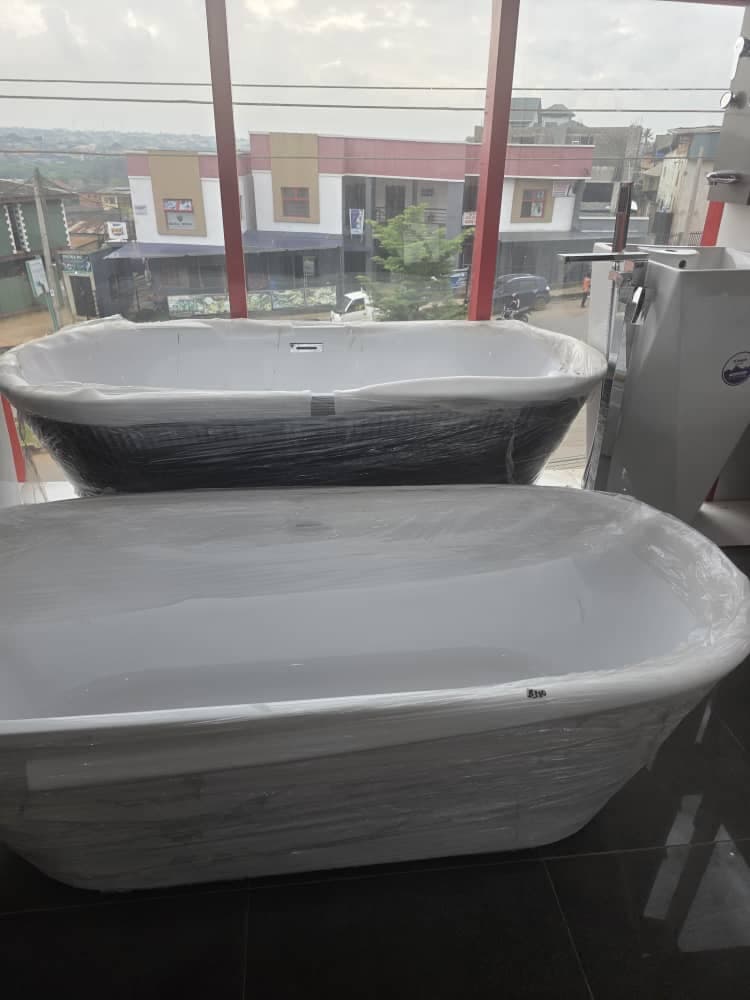 Freestanding bathtubs